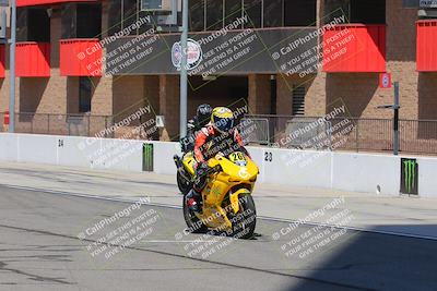 media/Aug-27-2022-Fastrack Riders (Sat) [[c588535105]]/Level 2/Session 1 Start Finish/